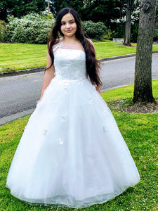 Sleeveless A-line Gown designed flowers over the dress